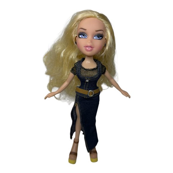 Vintage 2001 Bratz Strut It Cloe The Girls With A Passion For Fashion Do… - Picture 7 of 9